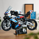 BMW M 1000 RR
