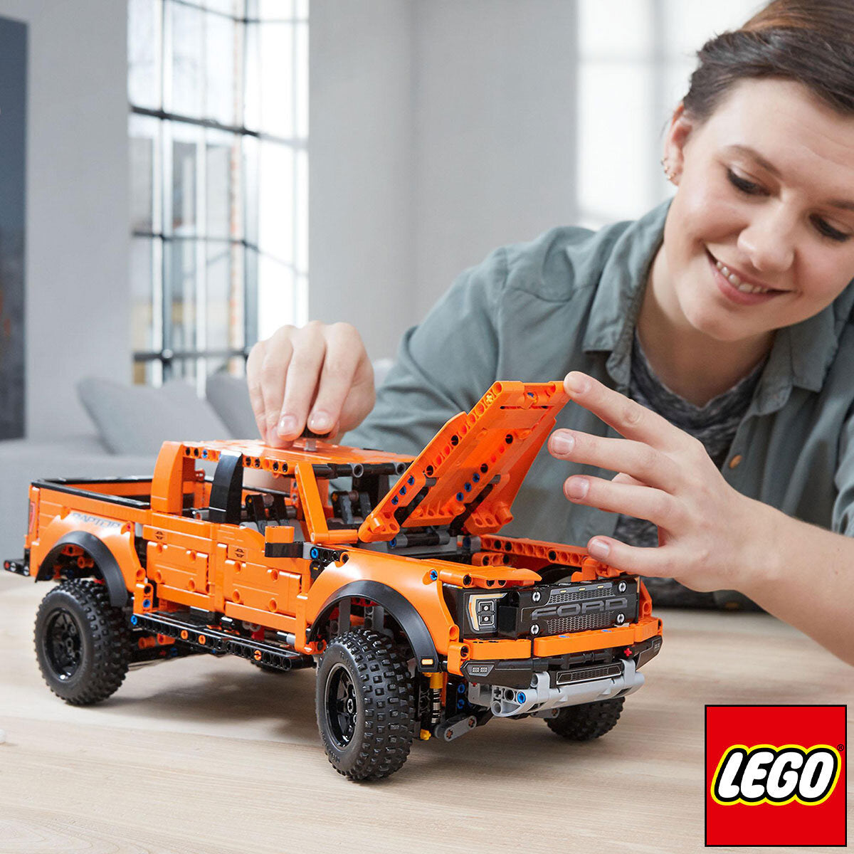 Lego Ford F150 Raptor Scale